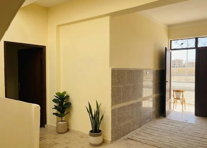 Cozy Near Ac Free Parking Apartment El Qoseir